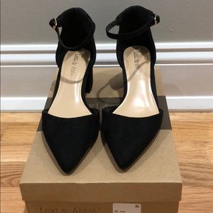 Lexi & Abbie Black Point Kitten Heels